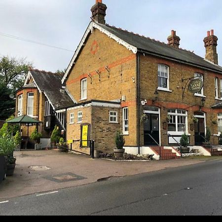 Good Intent Rooms Waltham Abbey Bagian luar foto