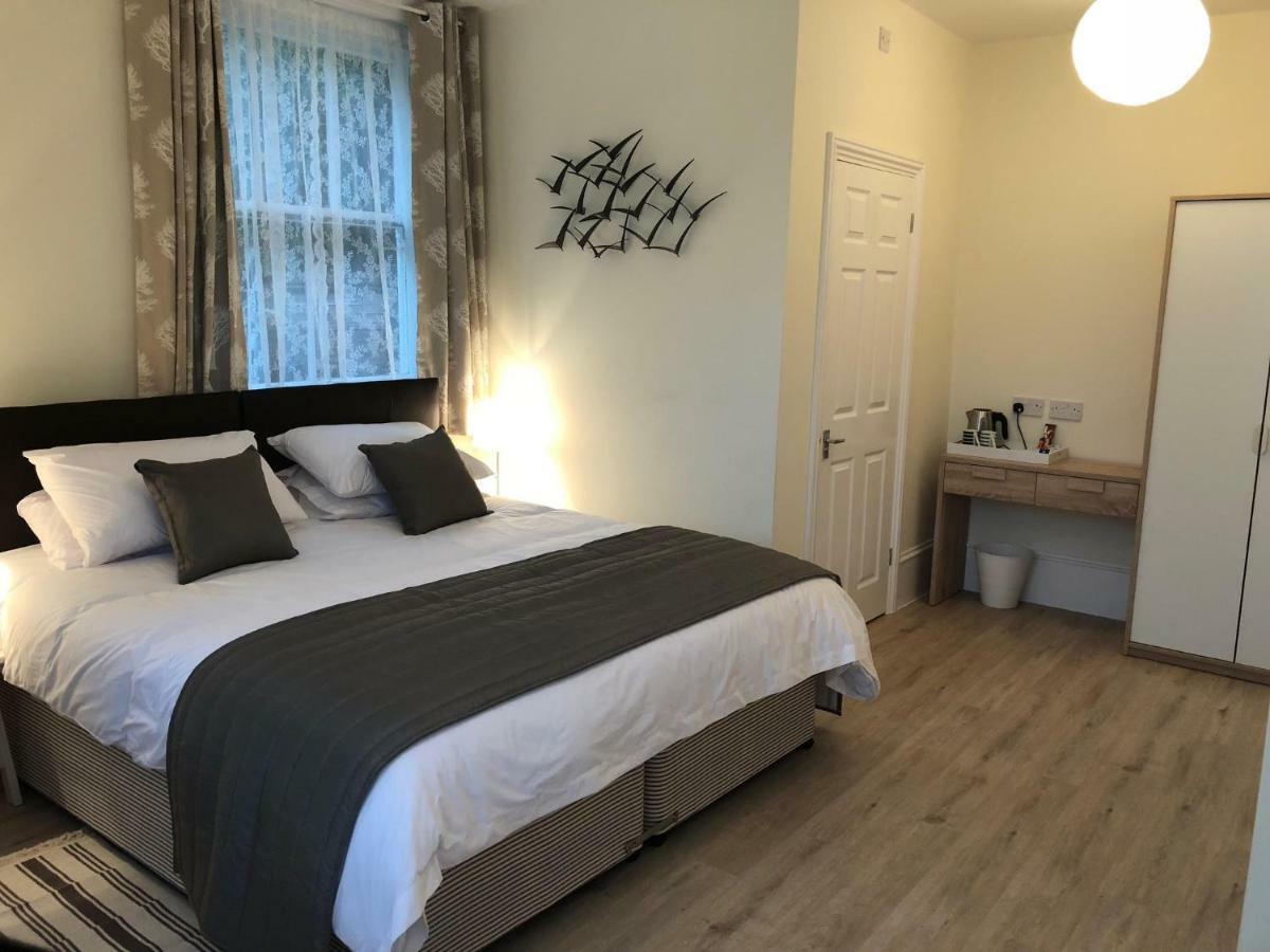 Good Intent Rooms Waltham Abbey Bagian luar foto